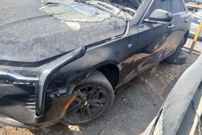 تشليح كاديلاك CT4 موديل 2022 — صورة 2