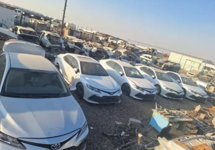 تشليح كامري SE تويوتا 2022 قطع غيار أصلية