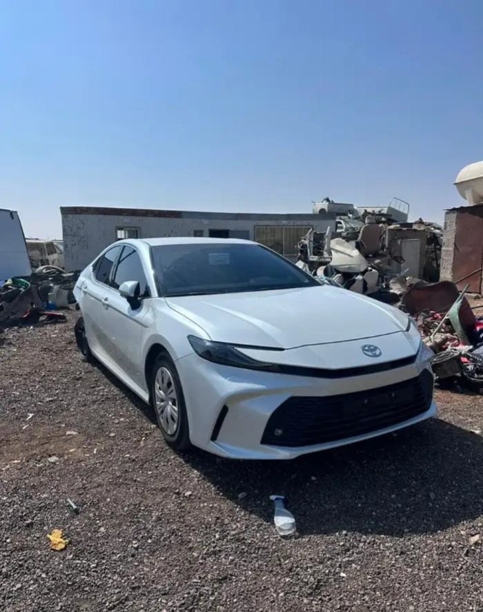 تشليح كامري SE تويوتا 2022 قطع غيار أصلية — صورة 2