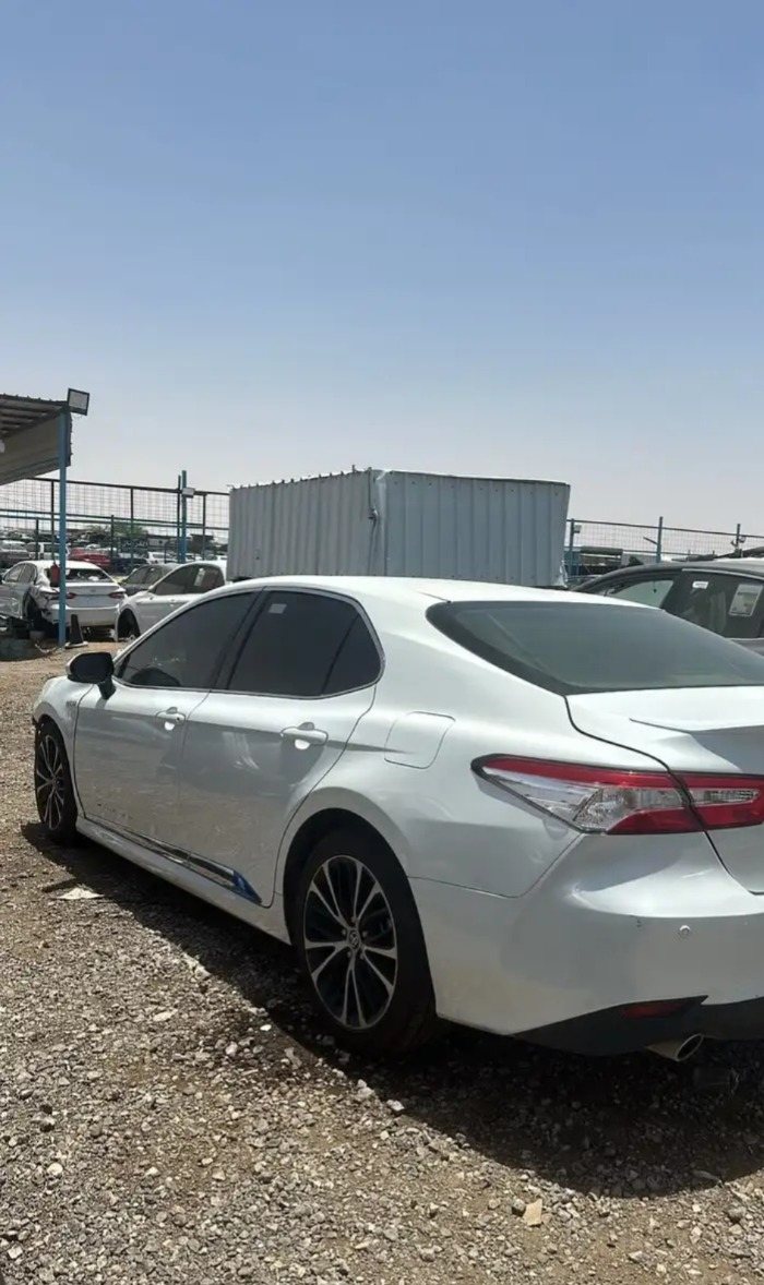 كامري GLE تويوتا 2020 هايبرد قطع غيار أصلية