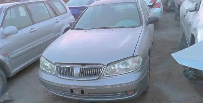 نيسان صني 2004 قطع غيار
