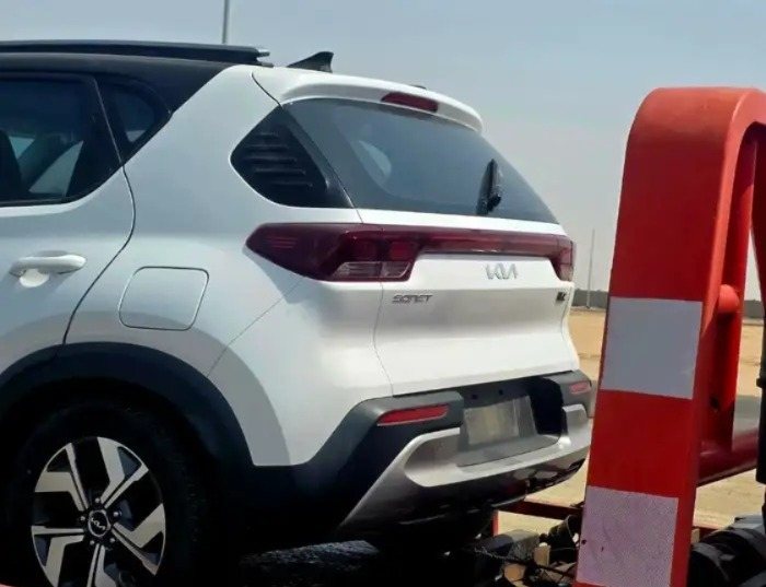 قطع غيار كيا سونيت 2025 تشليح — صورة 2