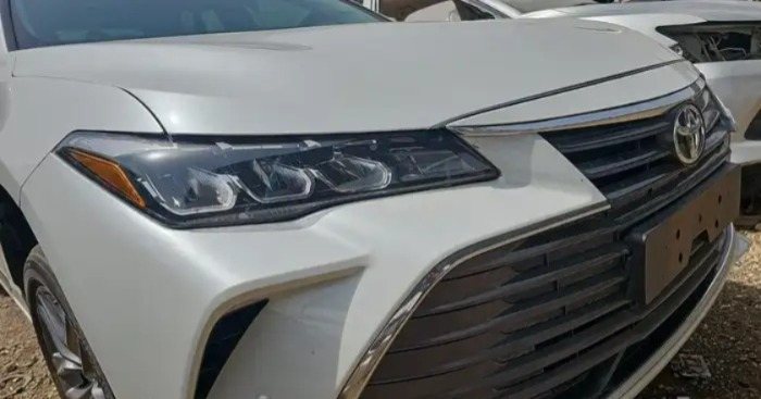 تويوتا أفالون 2022 للتشليح — صورة 2