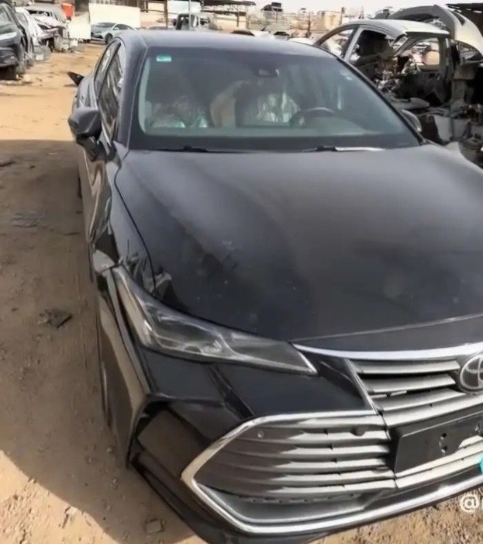قطع تويوتا أفالون 2022 2002 — صورة 2
