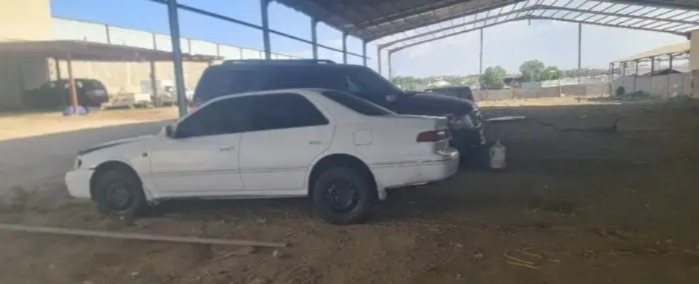 قطع غيار وتشليح تويوتا كامري 2000 — صورة 2